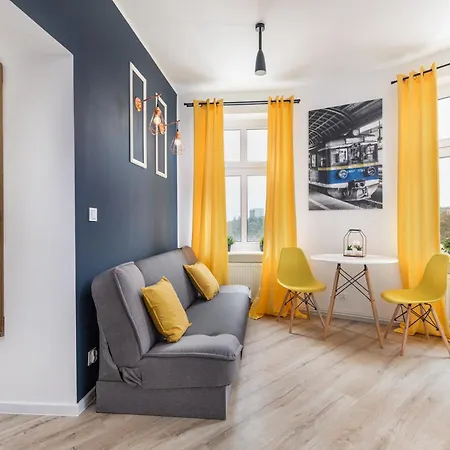 Apartly - 2, Czarnieckiego 11 Dworzec Lägenhet