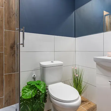 Apartment Apartly - 2, Czarnieckiego 11 Dworzec