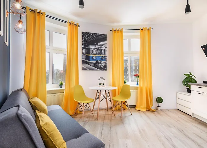 Apartly - 2, Czarnieckiego 11 Dworzec *