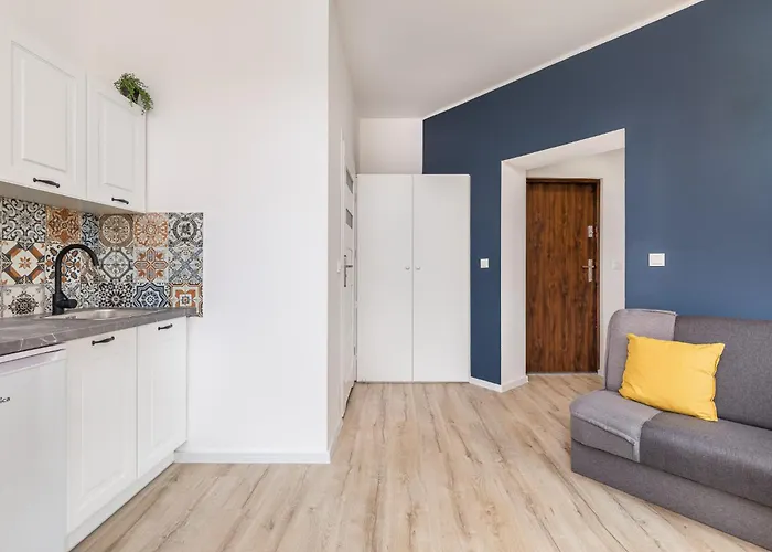 Apartly - 2, Czarnieckiego 11 Dworzec